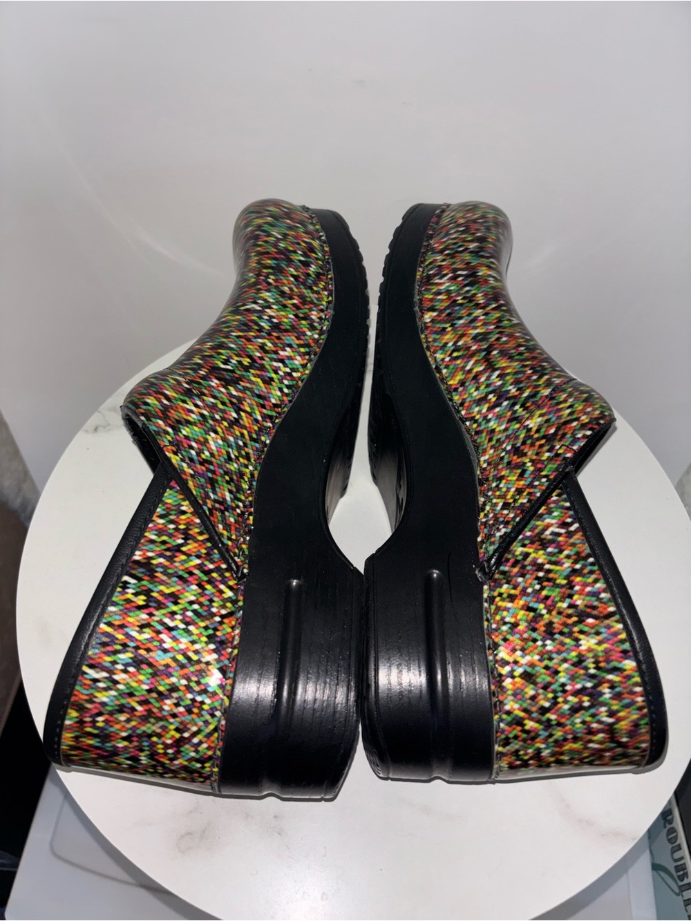 Dansko Rainbow Striped Patent Clogs size 11 NWOT - Picture 9 of 12